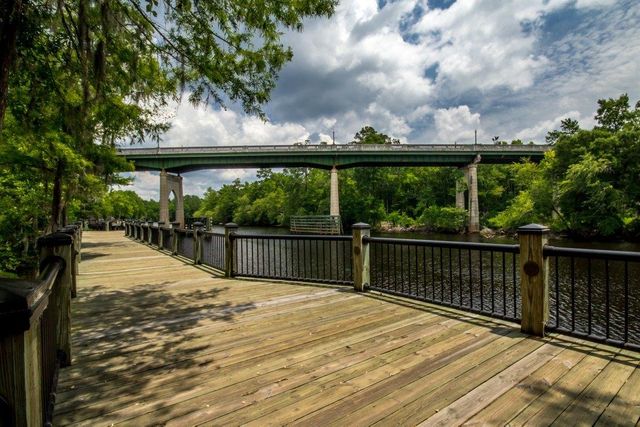 209 Sherwood Dr., Conway, SC 29526