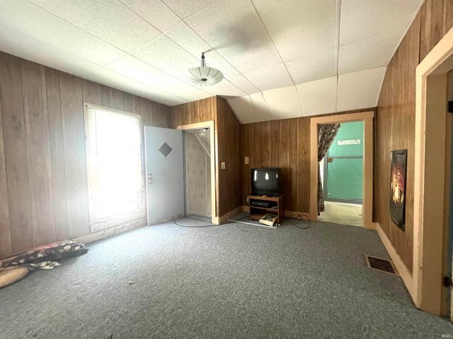 103 E Riverside Drive, Peru, IN 46970