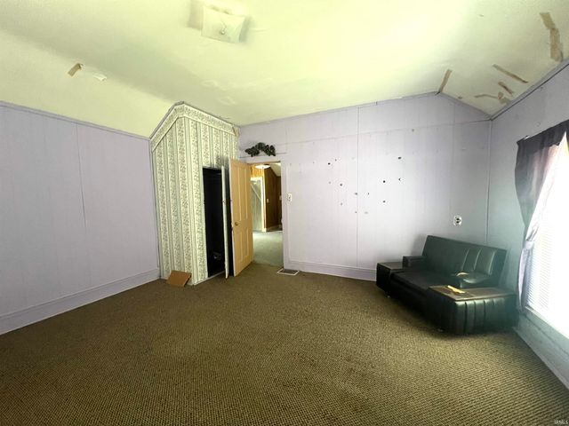 103 E Riverside Drive, Peru, IN 46970