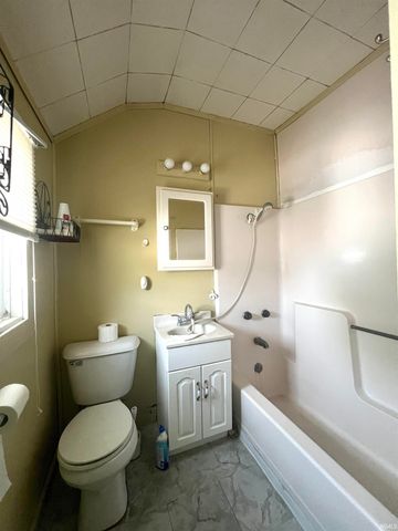 103 E Riverside Drive, Peru, IN 46970