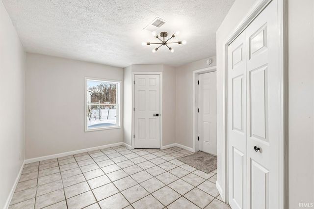 56660 Crescent Drive, Osceola, IN 46561