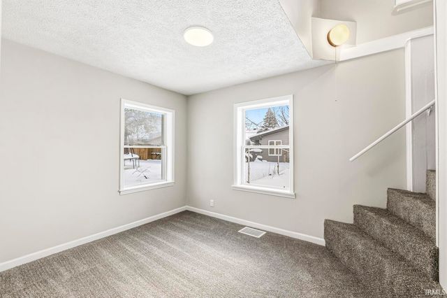 56660 Crescent Drive, Osceola, IN 46561