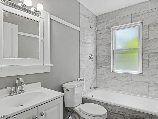 1367 Clearaire Road, Cleveland, OH 44110
