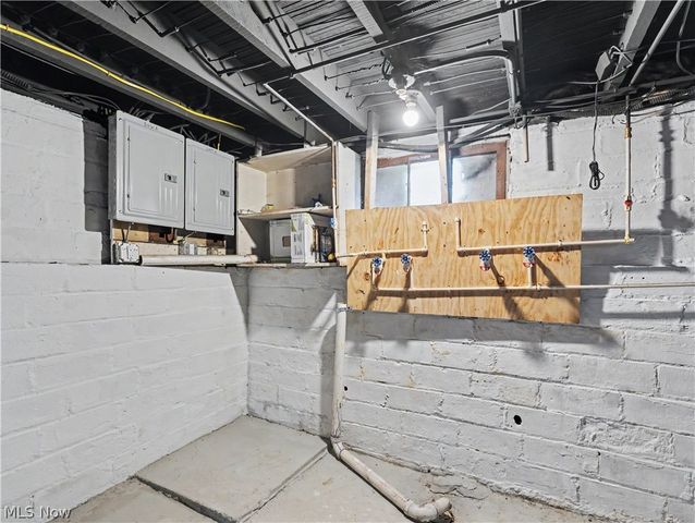 1367 Clearaire Road, Cleveland, OH 44110