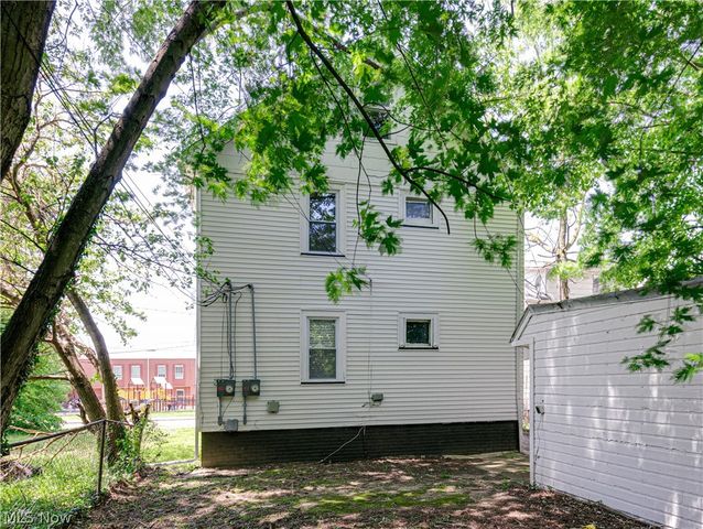 1367 Clearaire Road, Cleveland, OH 44110