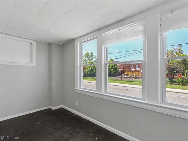 1367 Clearaire Road, Cleveland, OH 44110