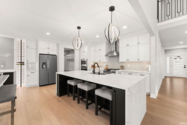 9343 Iris Drive, St. John, IN 46373