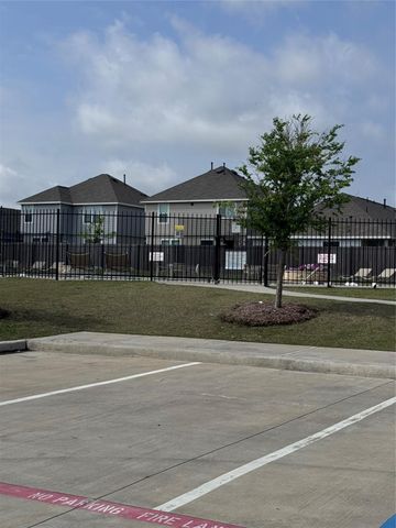 2217 Middle Ridge Drive, Conroe, TX 77301