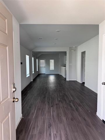 2217 Middle Ridge Drive, Conroe, TX 77301