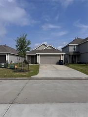 2217 Middle Ridge Drive, Conroe, TX 77301