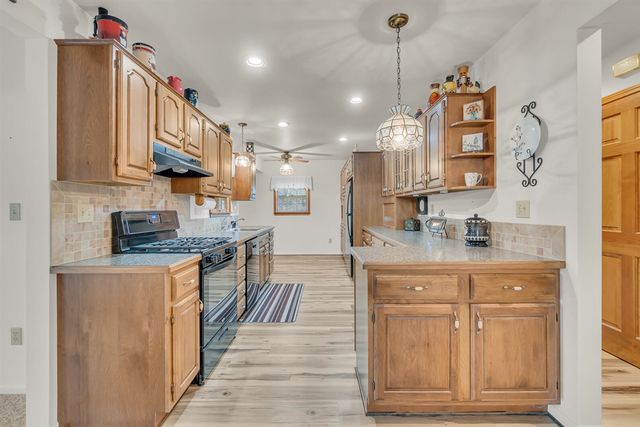 119 Nottingham Drive, Brooklyn, MI 49230