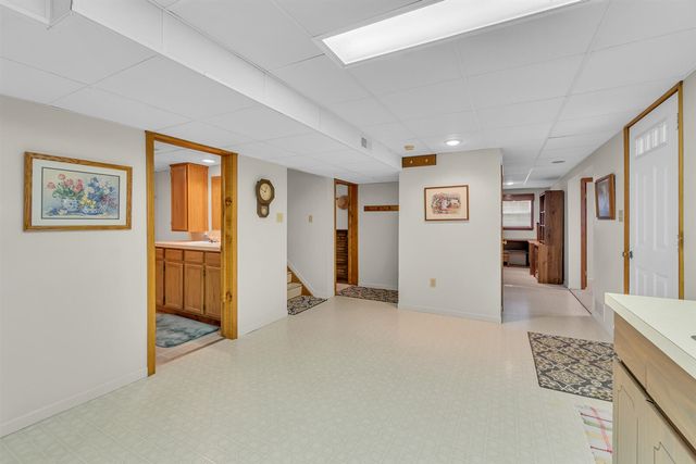 119 Nottingham Drive, Brooklyn, MI 49230