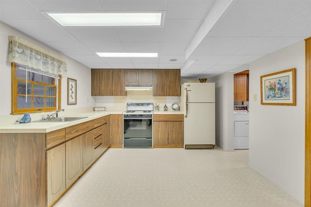 119 Nottingham Drive, Brooklyn, MI 49230