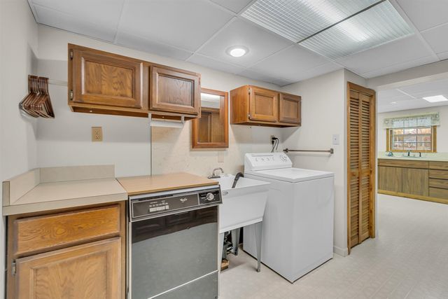 119 Nottingham Drive, Brooklyn, MI 49230