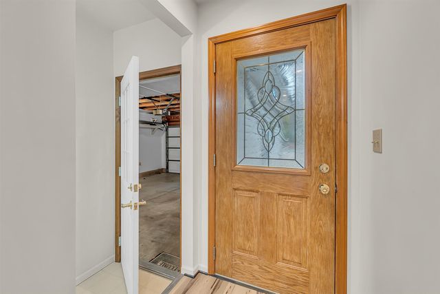 119 Nottingham Drive, Brooklyn, MI 49230