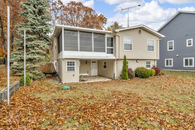 119 Nottingham Drive, Brooklyn, MI 49230