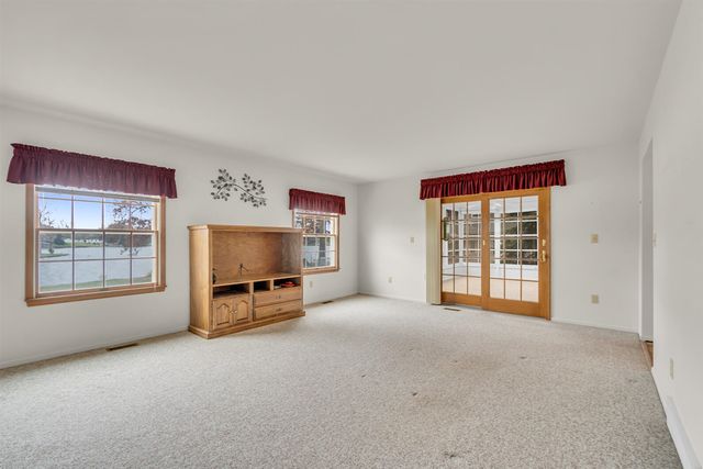 119 Nottingham Drive, Brooklyn, MI 49230