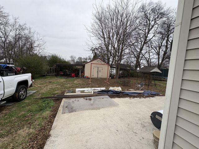 711 Hoover ST, Shelbyville, TN 37160