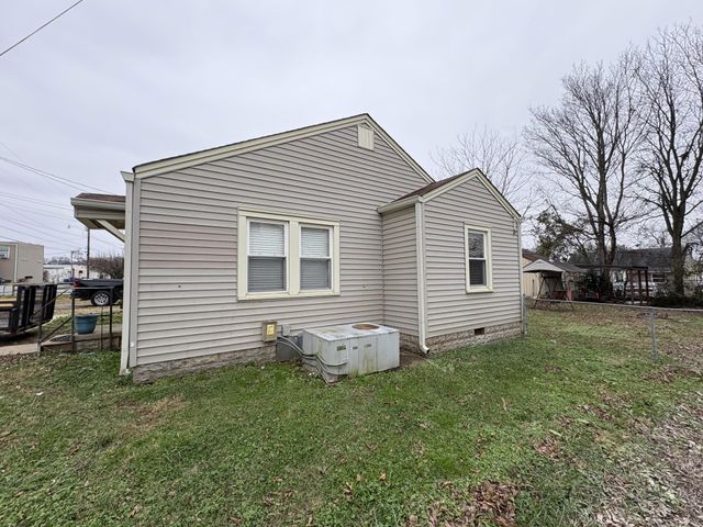 711 Hoover ST, Shelbyville, TN 37160