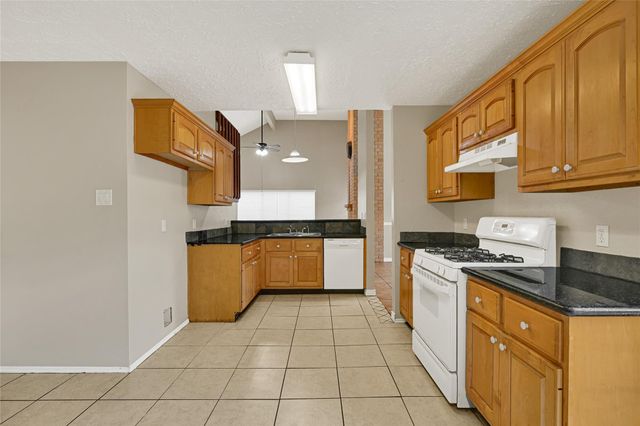 12322 Meadow Ridge Drive, Stafford, TX 77477