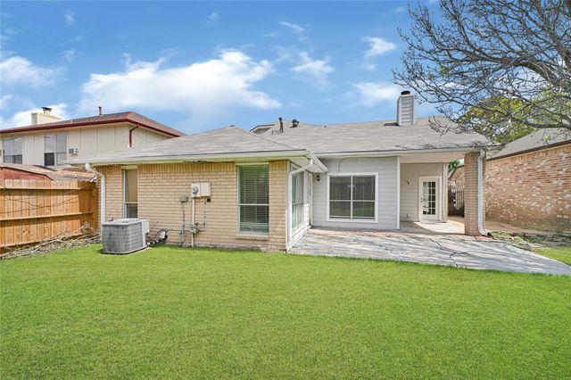 12322 Meadow Ridge Drive, Stafford, TX 77477