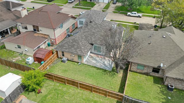 12322 Meadow Ridge Drive, Stafford, TX 77477