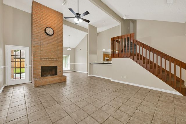 12322 Meadow Ridge Drive, Stafford, TX 77477