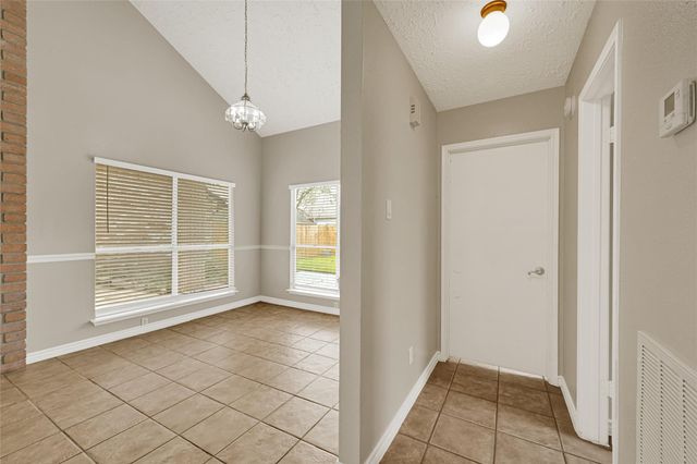 12322 Meadow Ridge Drive, Stafford, TX 77477