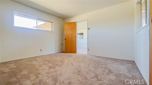 7411 Joshua Ln, Yucca Valley, CA 92284