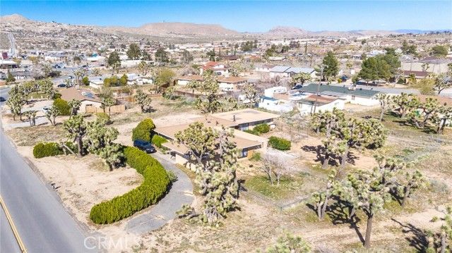 7411 Joshua Ln, Yucca Valley, CA 92284