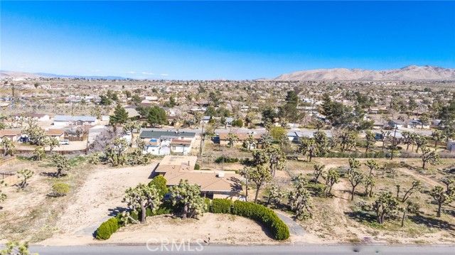 7411 Joshua Ln, Yucca Valley, CA 92284