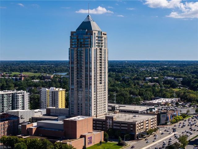 4545 Commerce St Unit 2706, Virginia Beach, VA 23462