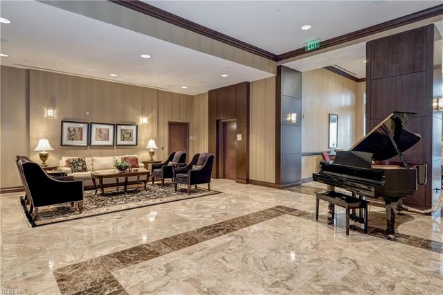 4545 Commerce St Unit 2706, Virginia Beach, VA 23462