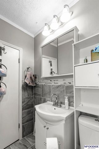 4733 S 48th Street, Omaha, NE 68117