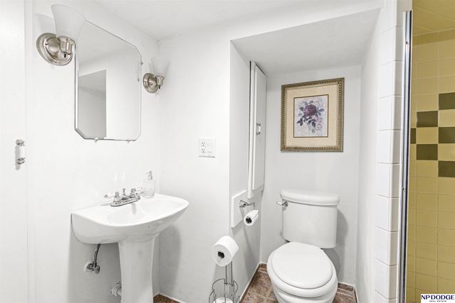 4733 S 48th Street, Omaha, NE 68117