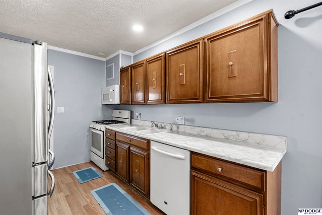 4733 S 48th Street, Omaha, NE 68117