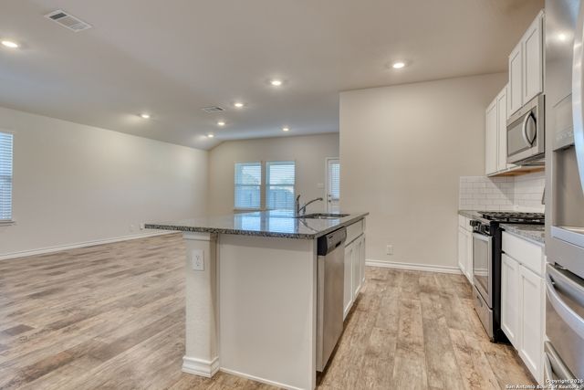 5563 Stormie Keep, San Antonio, TX 78266