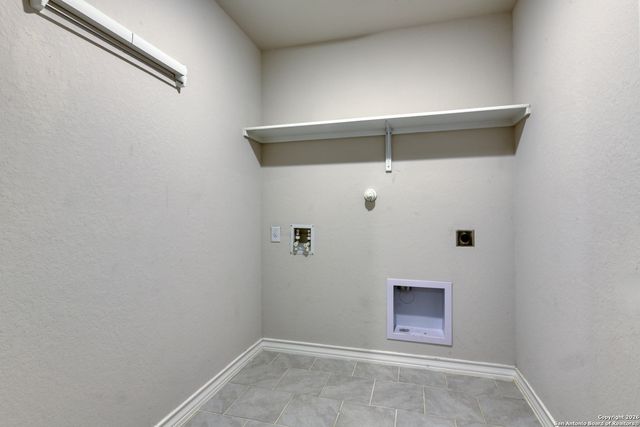 5563 Stormie Keep, San Antonio, TX 78266