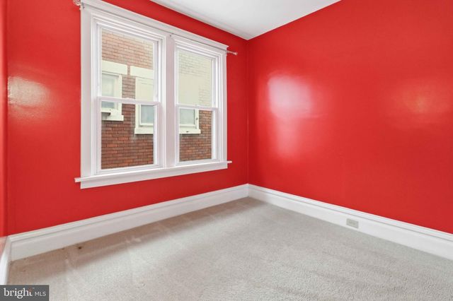 250 E EMAUS ST, Middletown, PA 17057