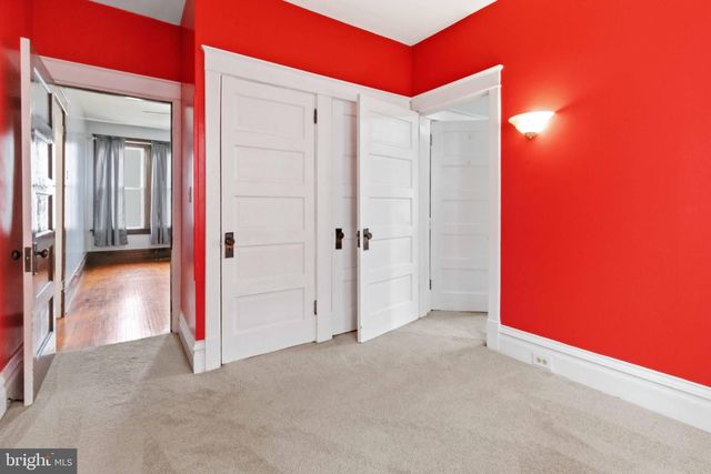 250 E EMAUS ST, Middletown, PA 17057