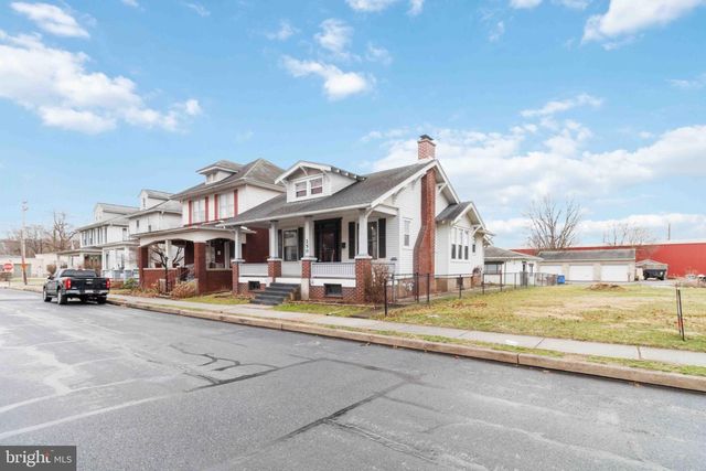 250 E EMAUS ST, Middletown, PA 17057