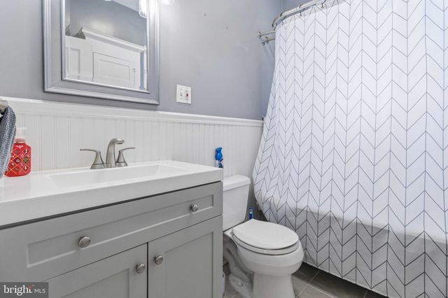 250 E EMAUS ST, Middletown, PA 17057