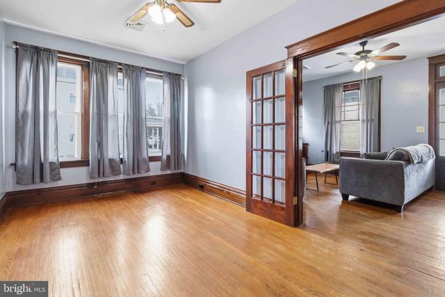 250 E EMAUS ST, Middletown, PA 17057