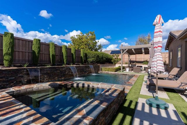 2067 James Gaynor, Fallbrook, CA 92028