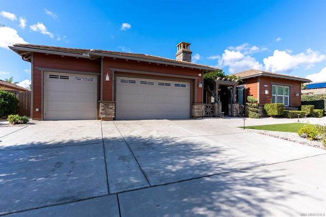 2067 James Gaynor, Fallbrook, CA 92028