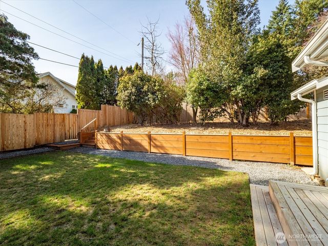 18029 Wallingford Avenue N, Shoreline, WA 98133