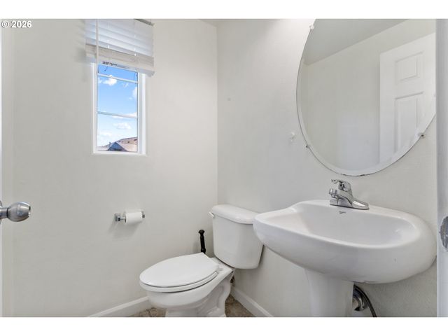 12085 Sw SAGEHEN St 103, Beaverton, OR 97007