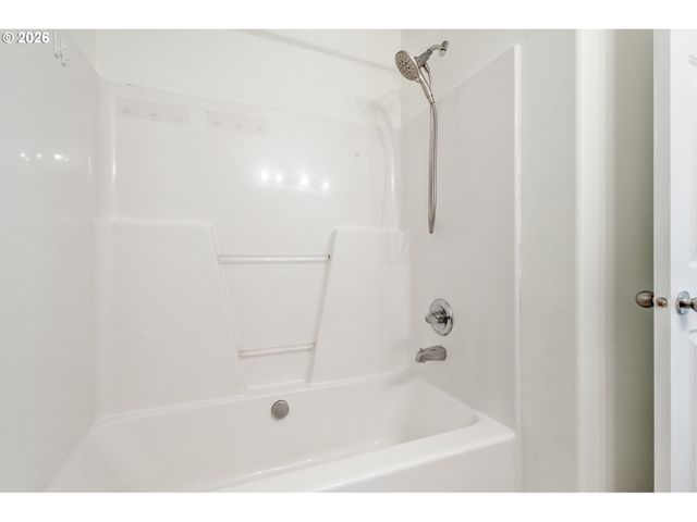 12085 Sw SAGEHEN St 103, Beaverton, OR 97007
