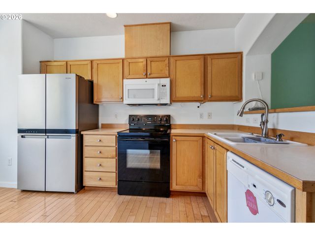 12085 Sw SAGEHEN St 103, Beaverton, OR 97007