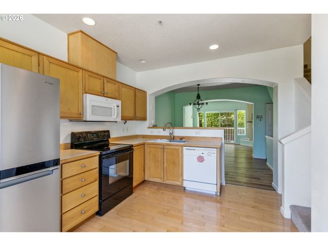 12085 Sw SAGEHEN St 103, Beaverton, OR 97007